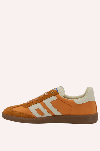 BACK 70 SNEAKER
